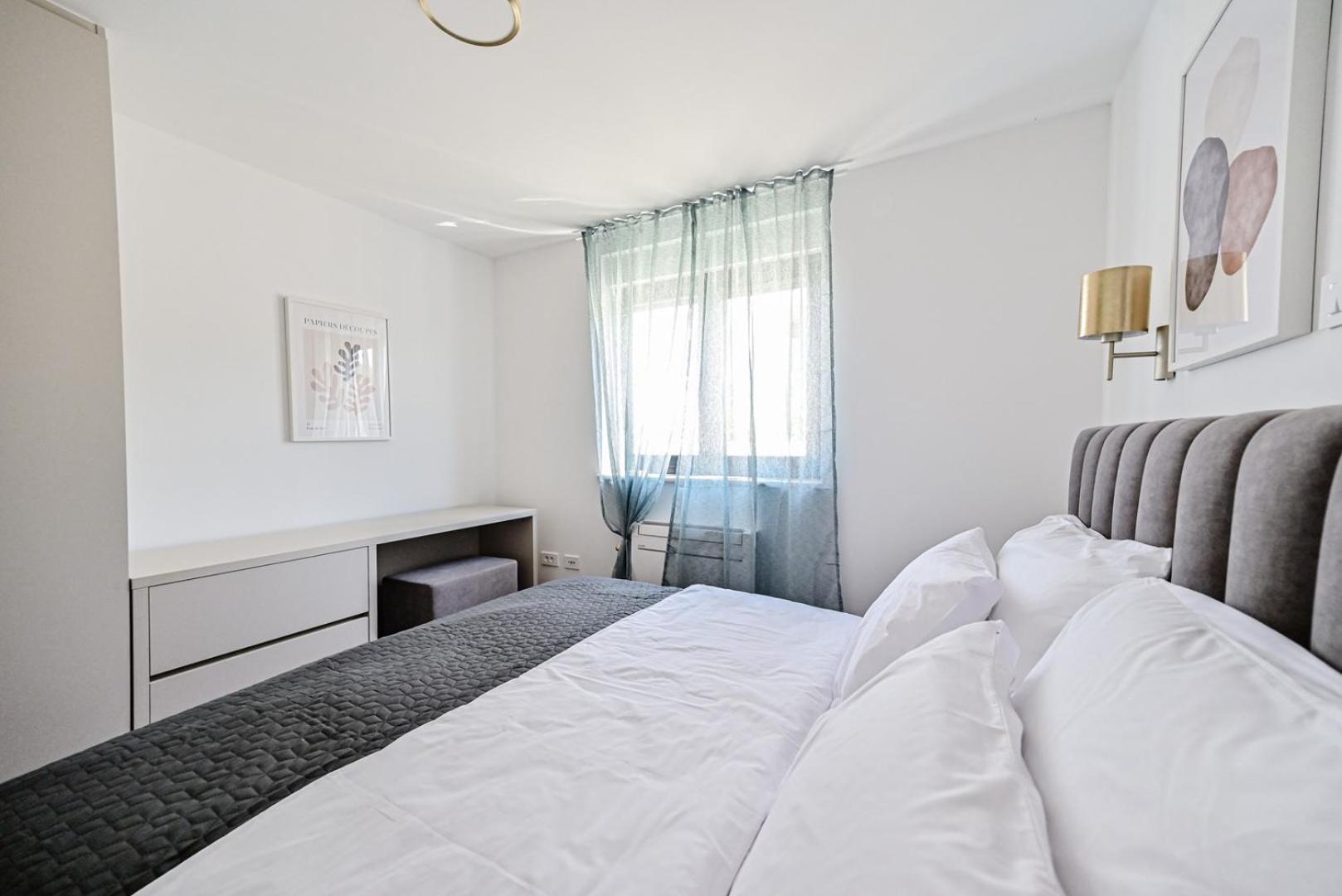 Apartments Sea & Stone Малинска Екстериор снимка